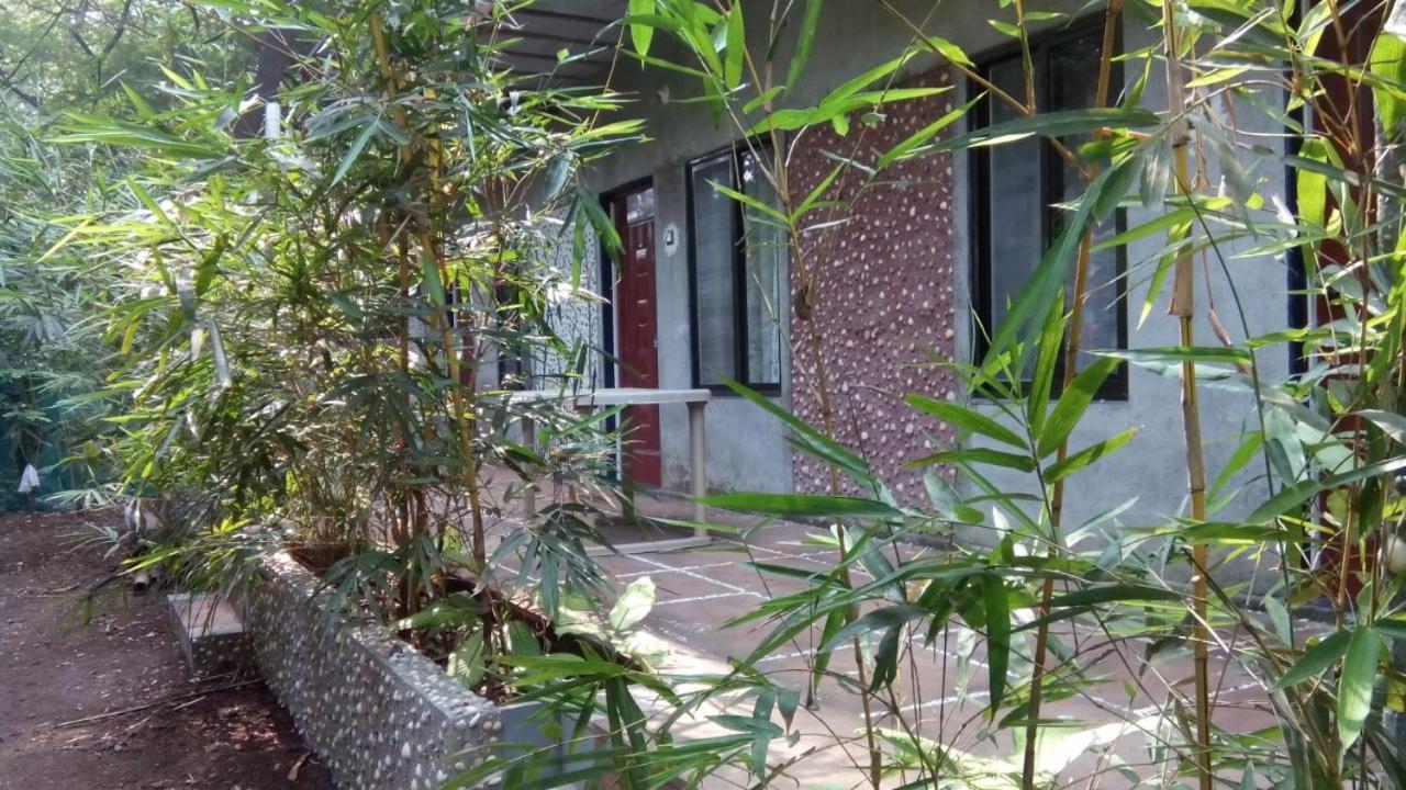Samartha Cottage, Varsoli Alībāg Exterior foto